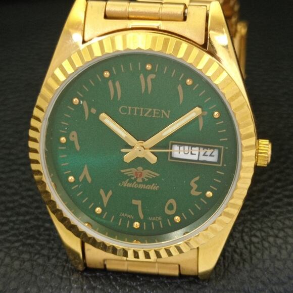 Vintage 1983 Citizen Automatic Mens Gold Watch W/daydate & Green accents - Picture 3 of 10